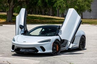 McLaren 2023 GT