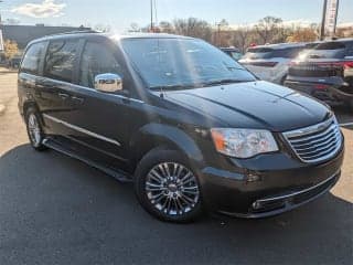 Chrysler 2011 Town and Country