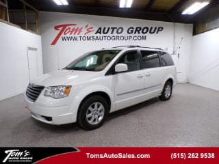 Chrysler 2010 Town and Country