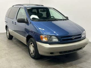 Toyota 2000 Sienna