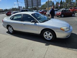 Ford 2007 Taurus