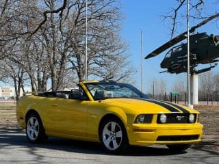 Ford 2006 Mustang