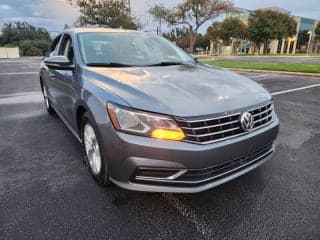 Volkswagen 2018 Passat