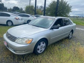 Toyota 2003 Avalon