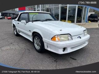 Ford 1988 Mustang