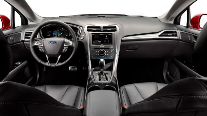 2013-2015-ford-fusion-int
