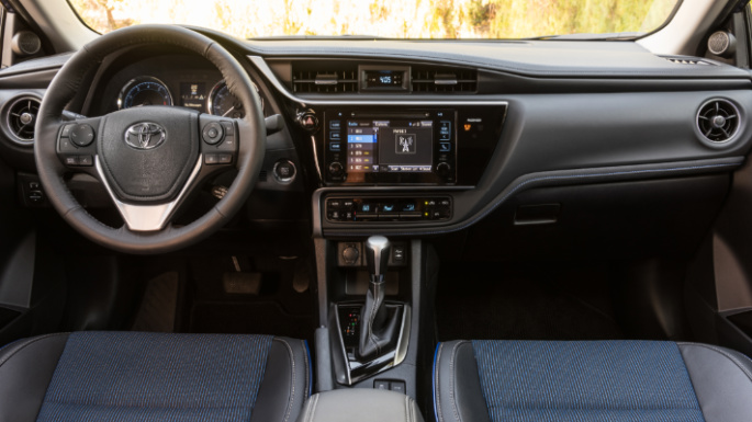 2018-toyota-corolla-image-6