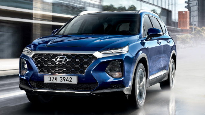 2020-hyundai-santa-fe-driving-image