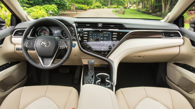 2018-toyota-camry-image-6
