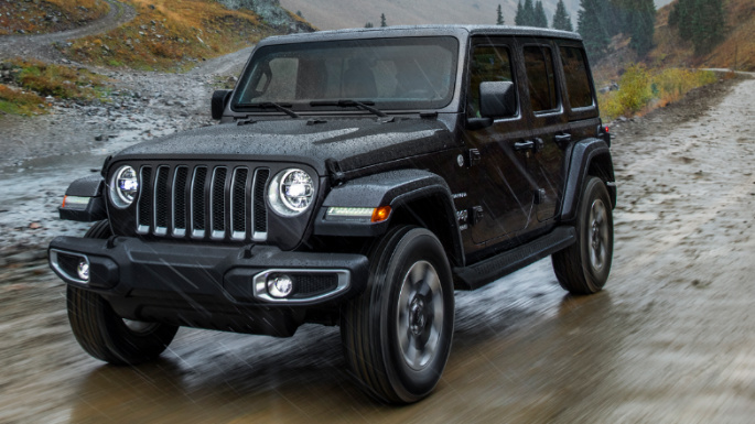 2019-jeep-wrangler-unlimited-driving-image