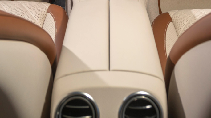 2021-mercedes-benz-e-class-image-13