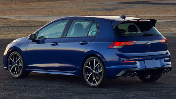 2022-vw-golf-r-overview-image