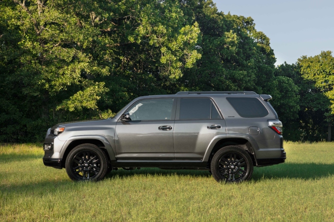 2019-toyota-4runner-image-1