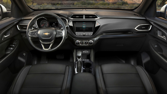 2023-chevrolet-trailblazer-int