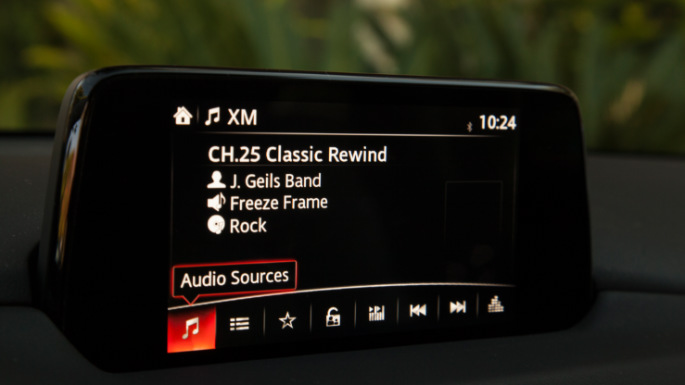 2017-mazda-cx5-tech-image