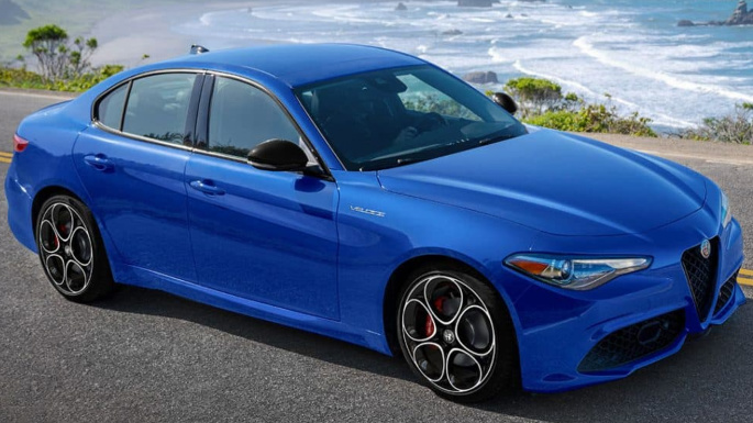 2022-alfa-romeo-giulia-ext
