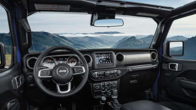2023-jeep-wrangler-int