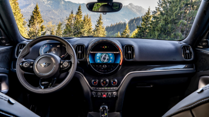 2021-mini-countryman-int