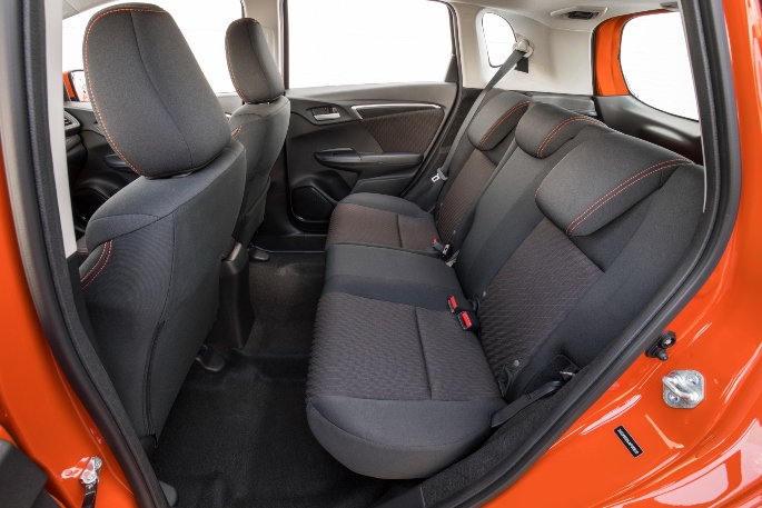 2019-honda-fit-interior-2