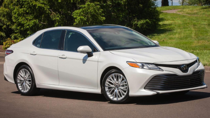 2018-toyota-camry-ext