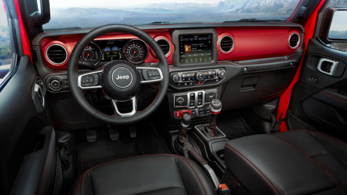 2023-jeep-wrangler-int