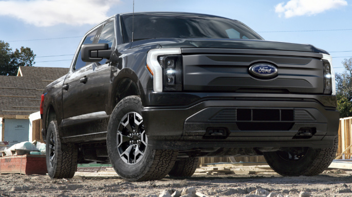 2023-ford-f150-lightning-pro-ext