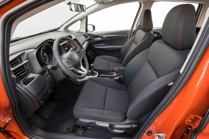 2019-honda-fit-interior-1