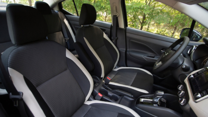 2020-nissan-versa-seats2-image