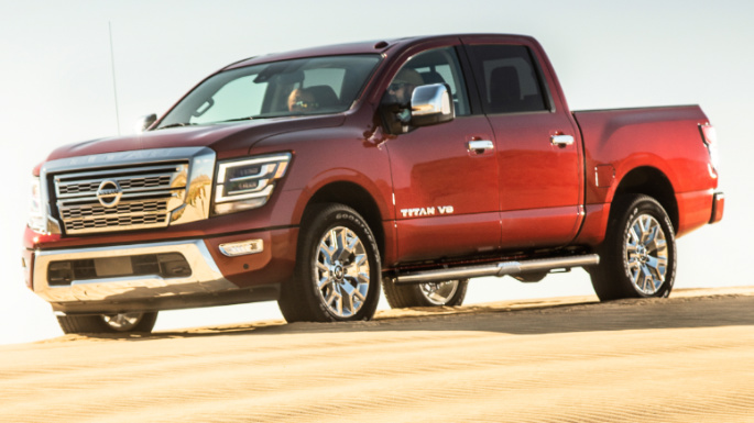 2020-nissan-titan-driving-image