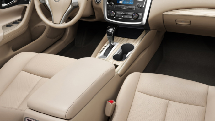 2017-nissan-altima-image-7