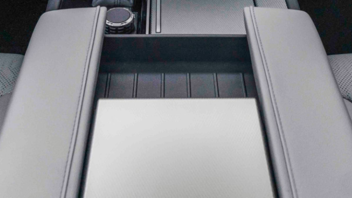 2023-toyota-sequioa-image-13
