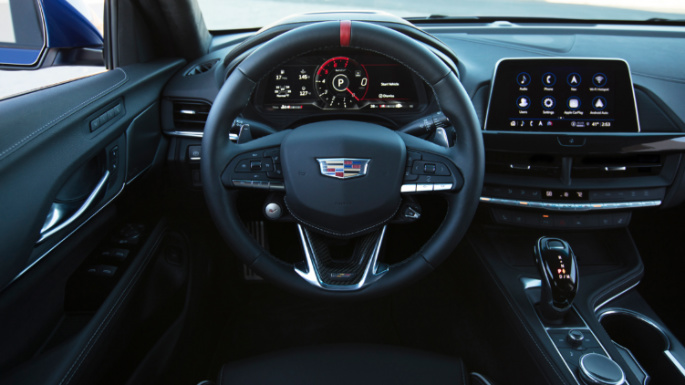 2022-cadillac-ct4-int