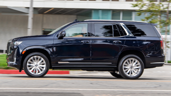 2021-cadillac-escalade-image-3