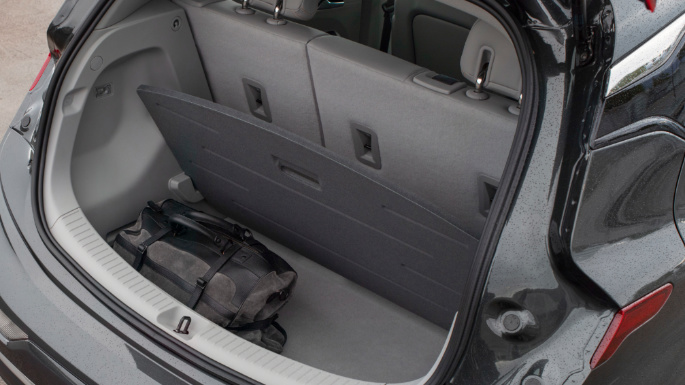 2020-chevrolet-bolt-image-10
