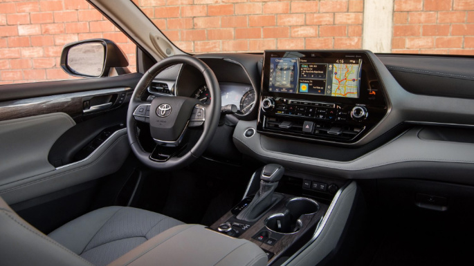 2021-toyota-highlander-image-6