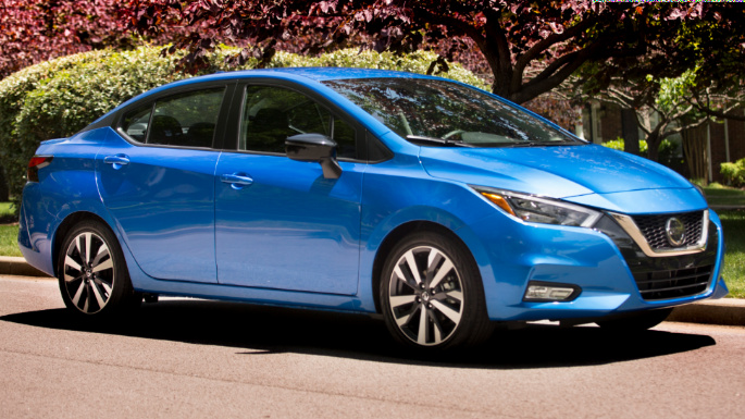 2021-nissan-versa-ext