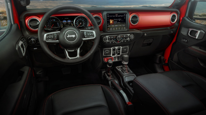 2023-jeep-gladiator-int