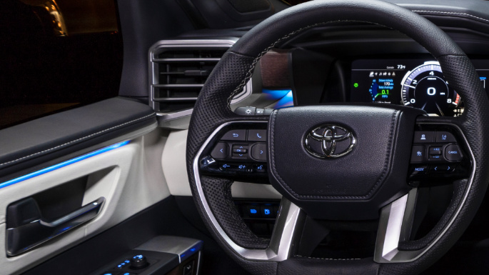 2023-toyota-sequioa-image-12
