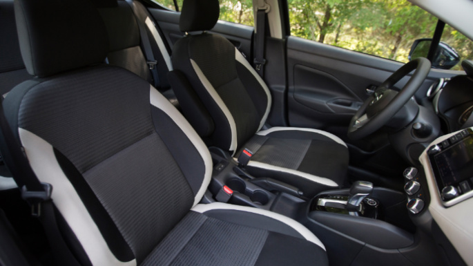 2020-nissan-versa-image-7
