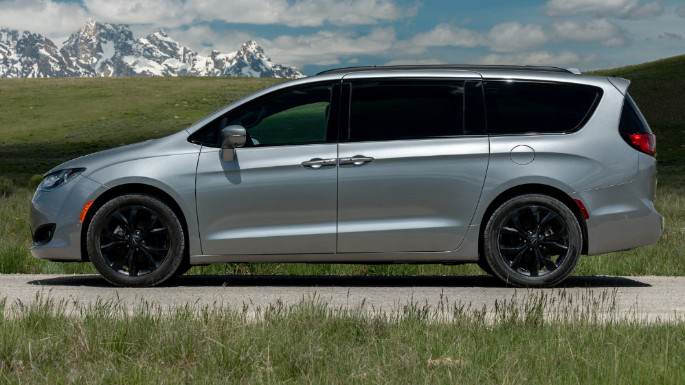 2020-chrysler-pacifica-cost-image