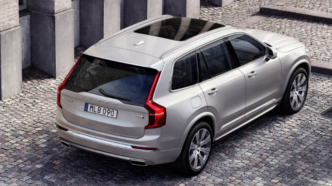 2020-volvo-xc90-image-2