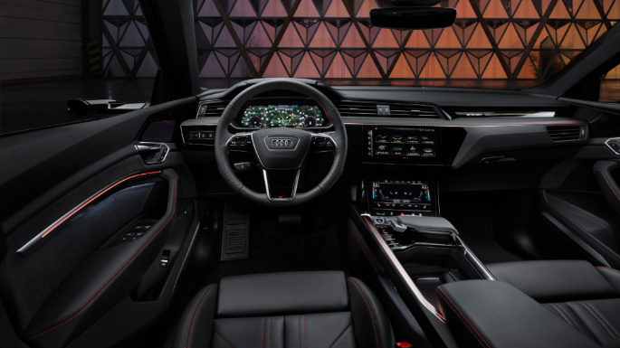 2023-audi-e-tron-safety-image