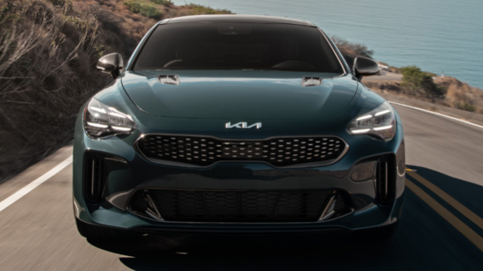 2022-kia-stinger-image-4