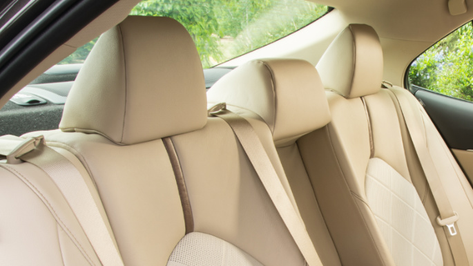 2018-toyota-camry-image-9