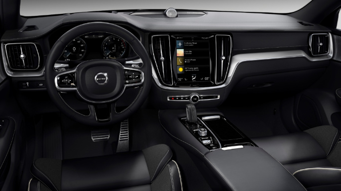 2022-volvo-s60-int