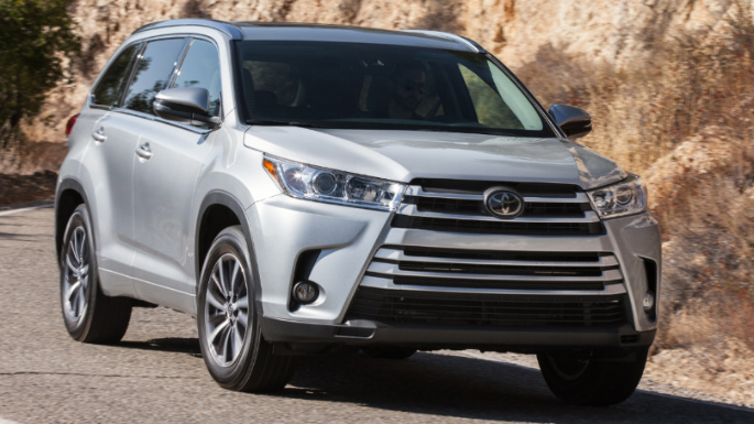 2017-toyota-highlander-value-image