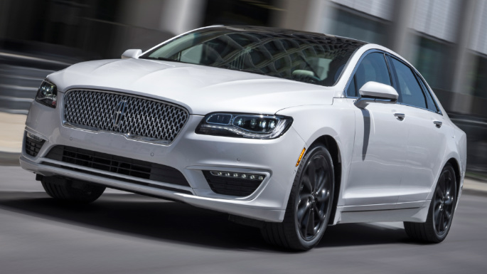 2020-lincoln-mkz-driving-image