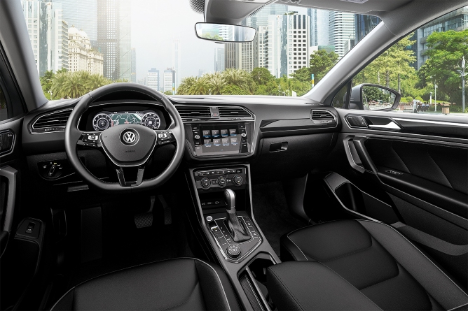 2019-vw-tiguan-interior-1