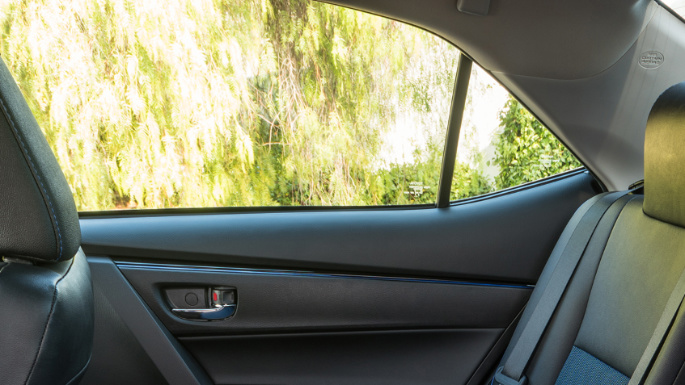 2018-toyota-corolla-image-9