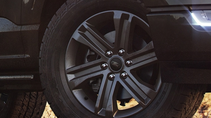 2022-ford-f150-image-15